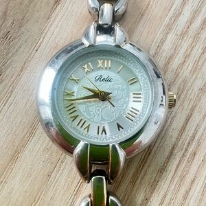 Relic ladies two toned bracelet watch NEW BATTERY